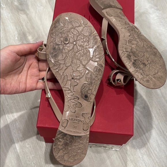 AUTHENTIC Valentino Rockstud Slippers - Picture 3 of 9